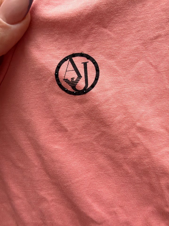 Canlı Mercan Pembe Bisiklet Yaka Tişört — görsel 2/7