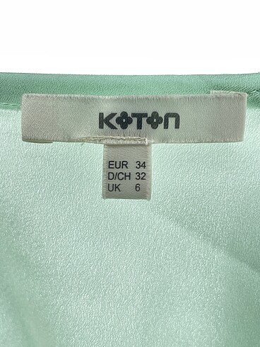 34 Beden yeşil Renk Koton Bluz %70 İndirimli.