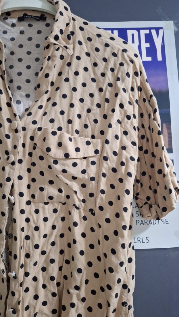 Bej Puantiyeli V Yaka Keten Gömlek - Görsel 4