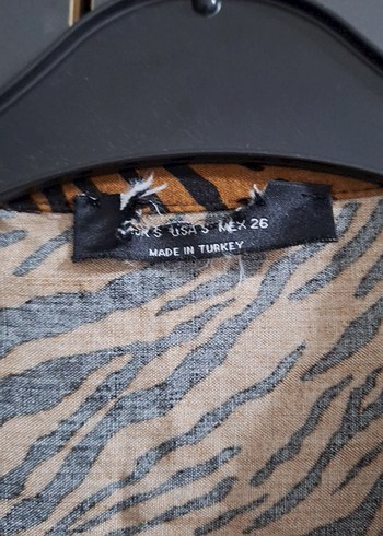 Düğmeli Kahverengi Zebra Desenli Kadın Gömlek - Görsel 3