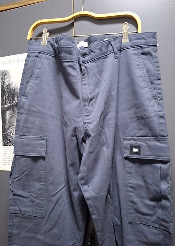 Gri Kemerli Rahat Kesim Kadın Kot Pantolon - Görsel 2