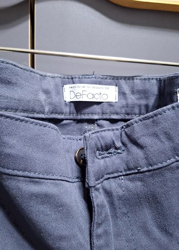 Gri Kemerli Rahat Kesim Kadın Kot Pantolon - Görsel 3