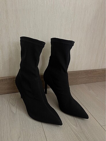 35 Beden bershka bot