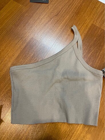 Tek omuzlu crop top