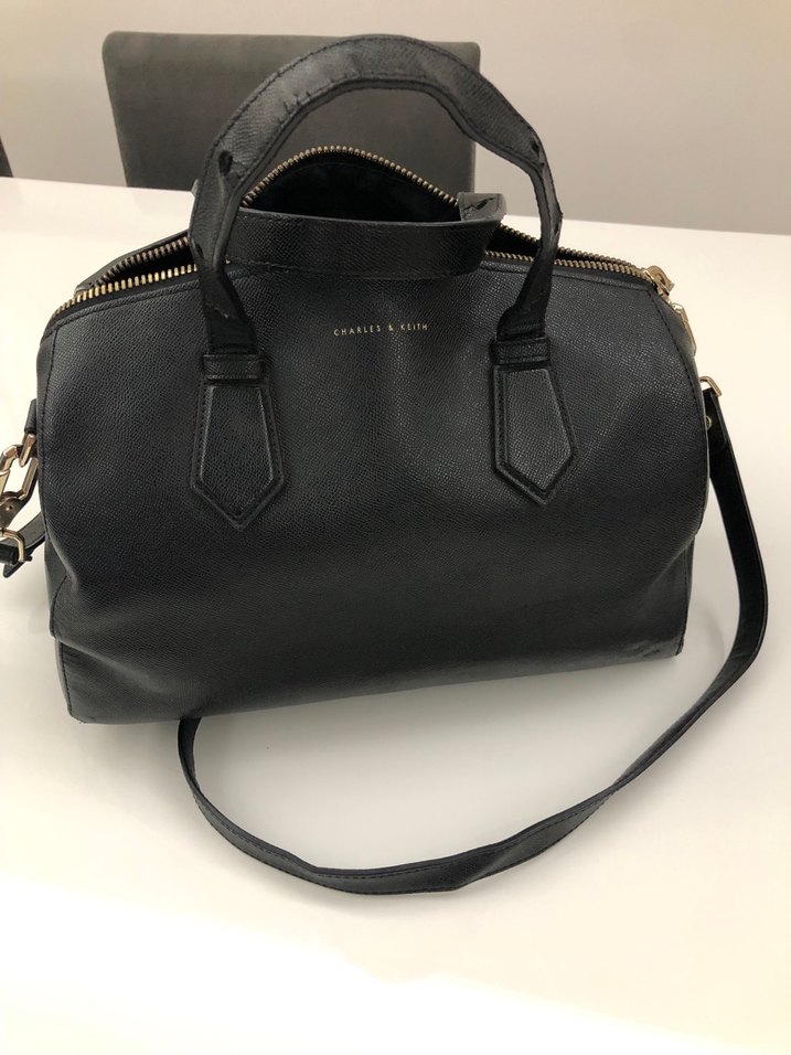 Charles&Keith Siyah Çanta - Görsel 2