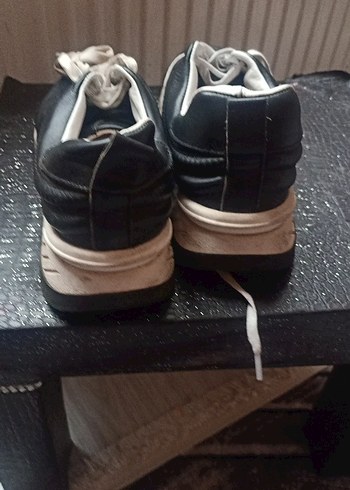 Puma Siyah Deri Sneaker Siklik Ve Rahatlik Bir Arada