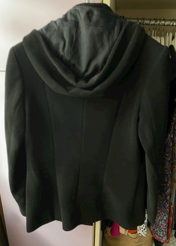 Kapüşonlu siyah kaşe kaban - Görsel 3