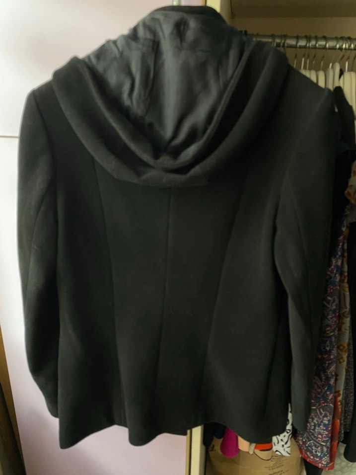 Kapüşonlu siyah kaşe kaban - Görsel 3