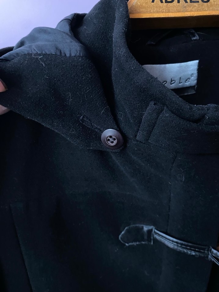 Kapüşonlu siyah kaşe kaban - Görsel 5