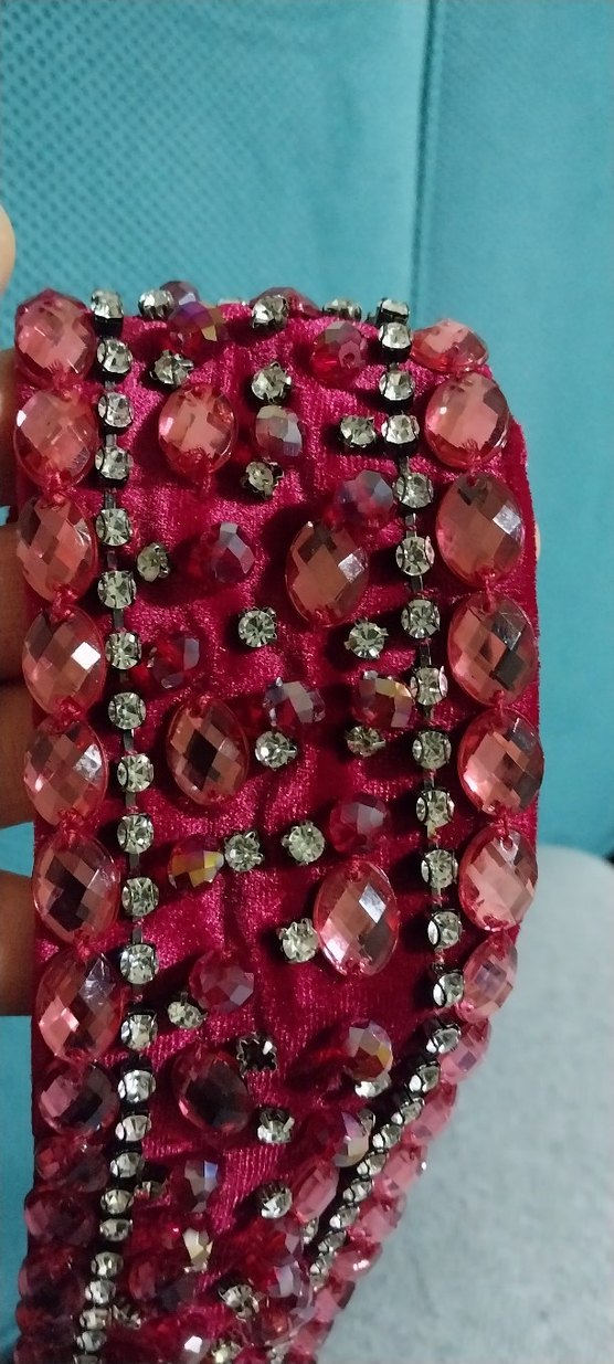 Bordo Boncuklu Kadın boyunluk - Görsel 4