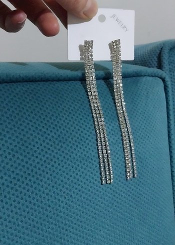 Gri Uzun Payetli Kadın Küpe - Görsel 2