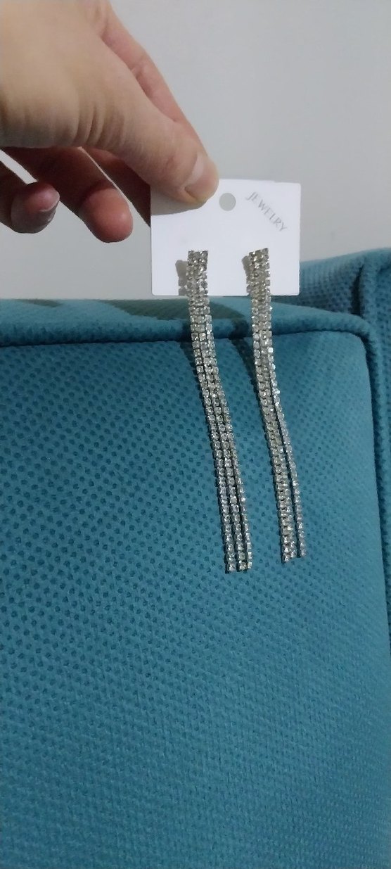 Gri Uzun Payetli Kadın Küpe - Görsel 2