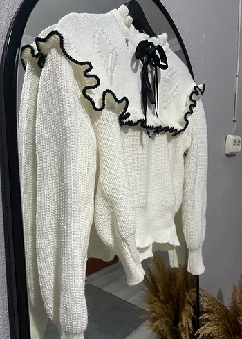 Beyaz Nakışlı Triko Mini Kazak - Görsel 3