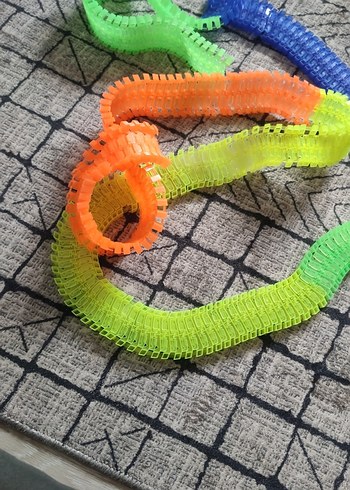 Renkli pazil şeklinde yapboz - Görsel 4