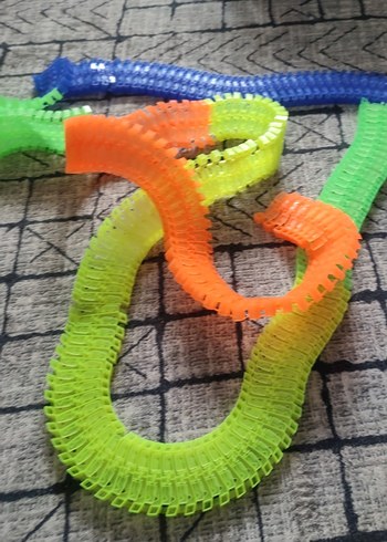 Renkli pazil şeklinde yapboz - Görsel 7