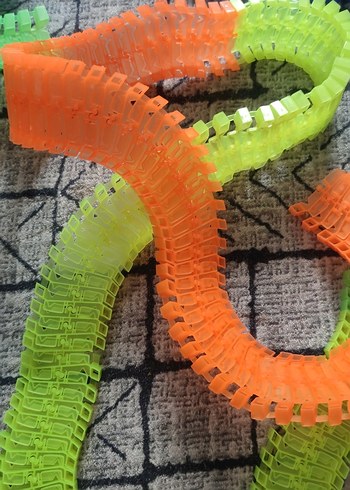 Renkli pazil şeklinde yapboz - Görsel 8