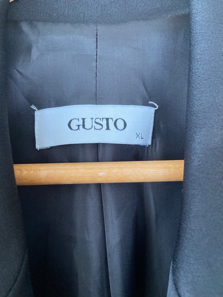 Kuş Tüyü Detaylı Siyah Midi Blazer - Görsel 4