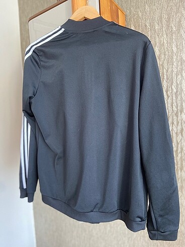 l Beden Adidas eşofman takımı