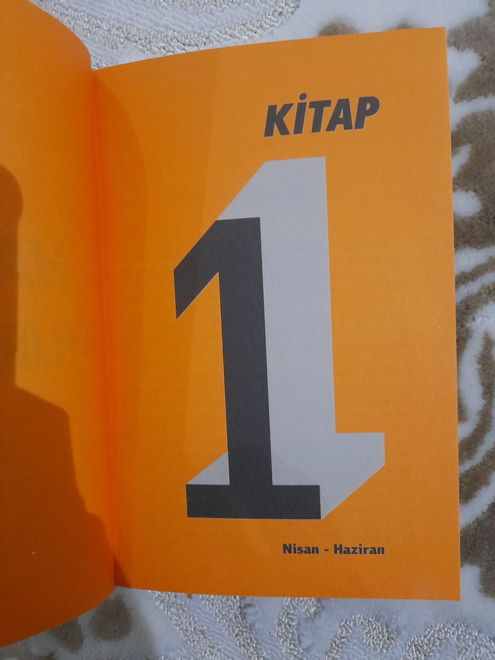 1Q84 - Haruki Murakami Roman Kitap - Görsel 2