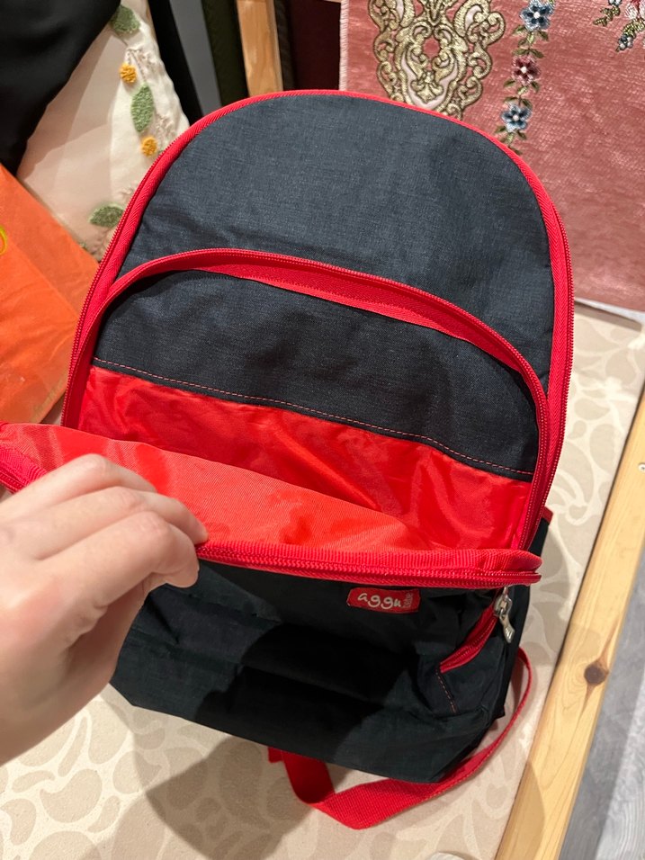 Kırmızı-Gri bebek bakım çantası - Görsel 4