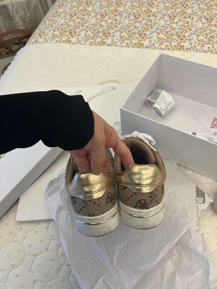 Guess orjinal ayakkabı - Görsel 4