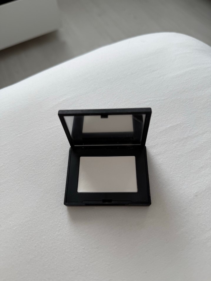 NARS transparent allık - Görsel 2
