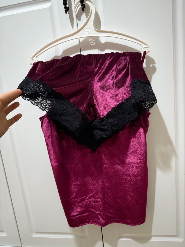 Bordo Kadife Gecelik ve Kapüşonlu Üst - Görsel 2