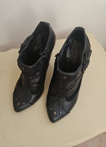 Diesel marka tarz bot temiz 35 numara