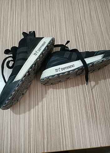 Adidas Spor Ayakkabı 