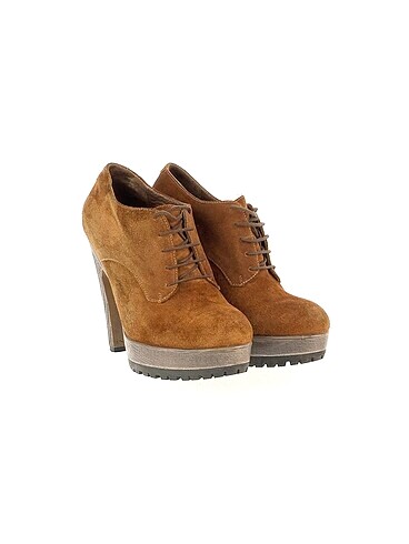 Vintage Love PreLoved Bot %70 İndirimli.