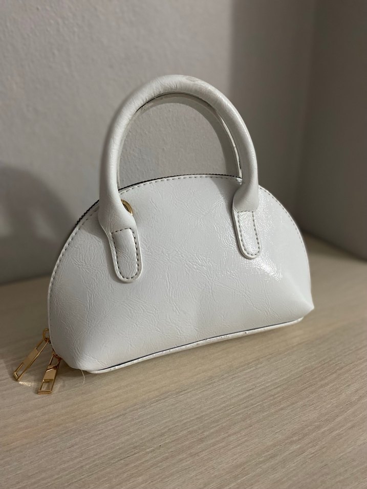 Beyaz Deri Tokalı Kadın Çanta - Görsel 4