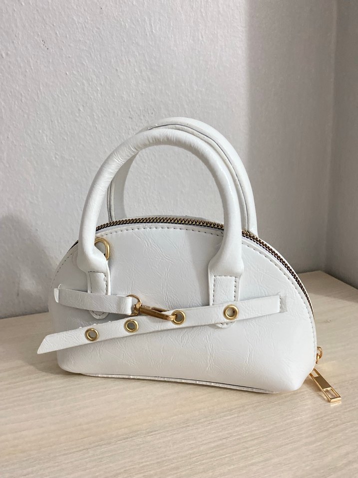 Beyaz Deri Tokalı Kadın Çanta - Görsel 3