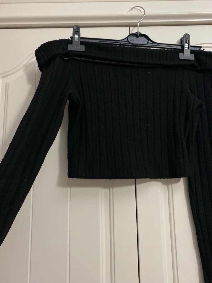 Siyah Kayık Yaka Kadın Bluz - Görsel 2