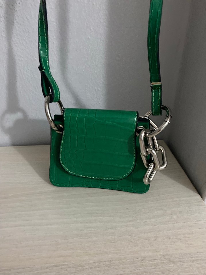 Zincir Detaylı Yeşil Deri Kadın Çanta - Görsel 4