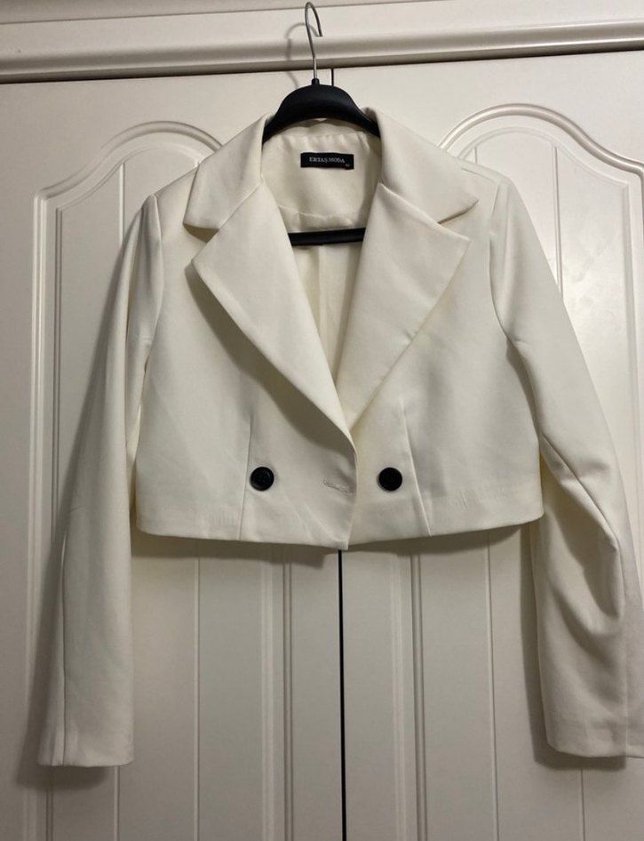Düğmeli Beyaz Mini Blazer Kadın Ceket - Görsel 2