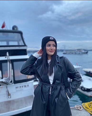 Siyah deri uzun ceket