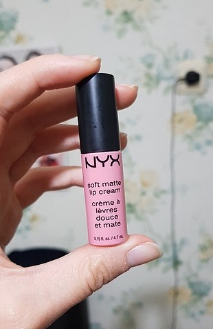 NYX mini ruj