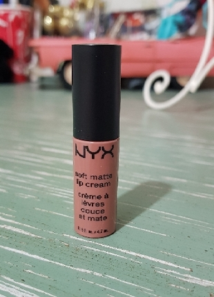 Nyx Mat Ruj