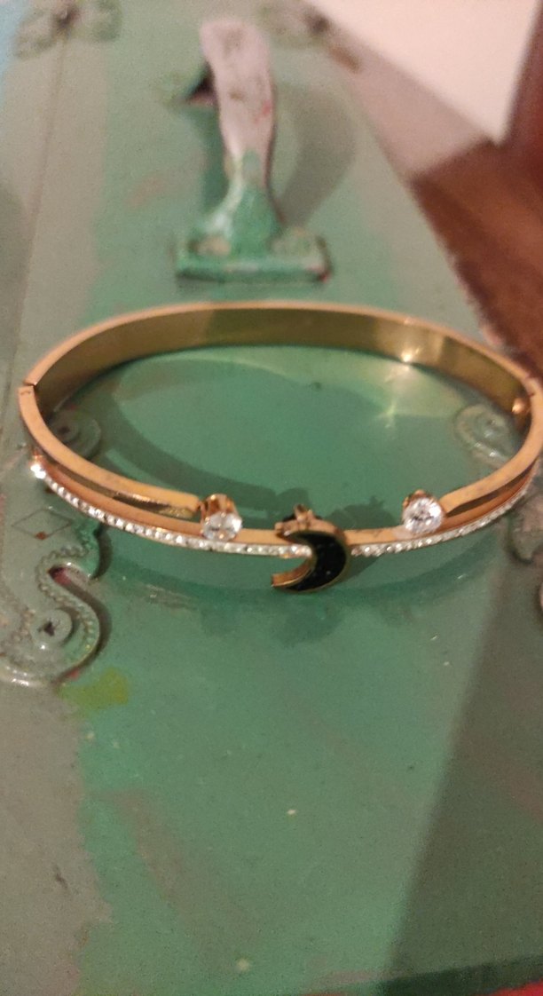 Altın Renkli Minimalist Yılan Desenli Bileklik - Görsel 2