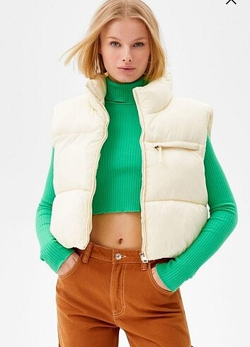 Bershka suni naylon crop yelek