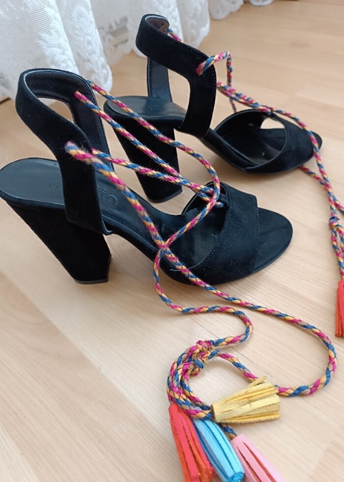 ???? İP DETAYLI TOPUKLU AYAKKABI ???? - Görsel 3