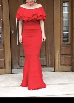 ipekyol kırmızı ipekyol abiye elbise Zeynep tosun imzalı 