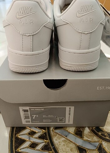 37 Beden beyaz Renk Nike Air Force 1.07