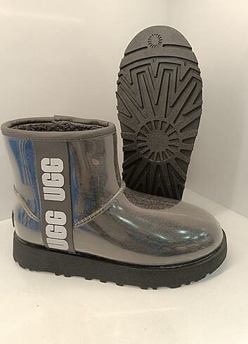 42 Beden UGG Bot