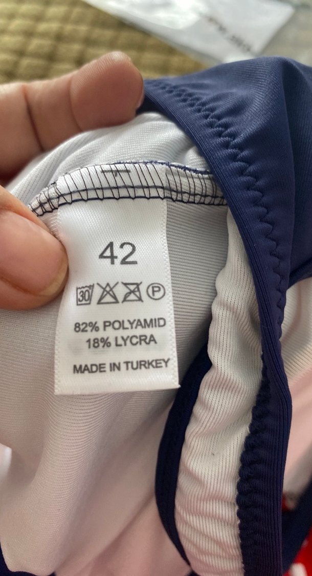 Kırmızı Puantiyeli Askılı Mavi Mayo - Görsel 5