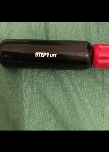 Koyu Kırmızı Çift Uçlu Maskara - Görsel 3