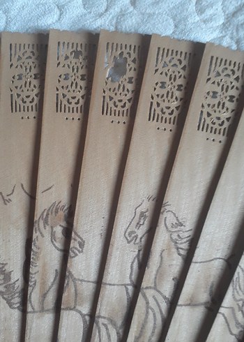 Bej Ahşap El Yelpazesi atlar figürlü - Görsel 14