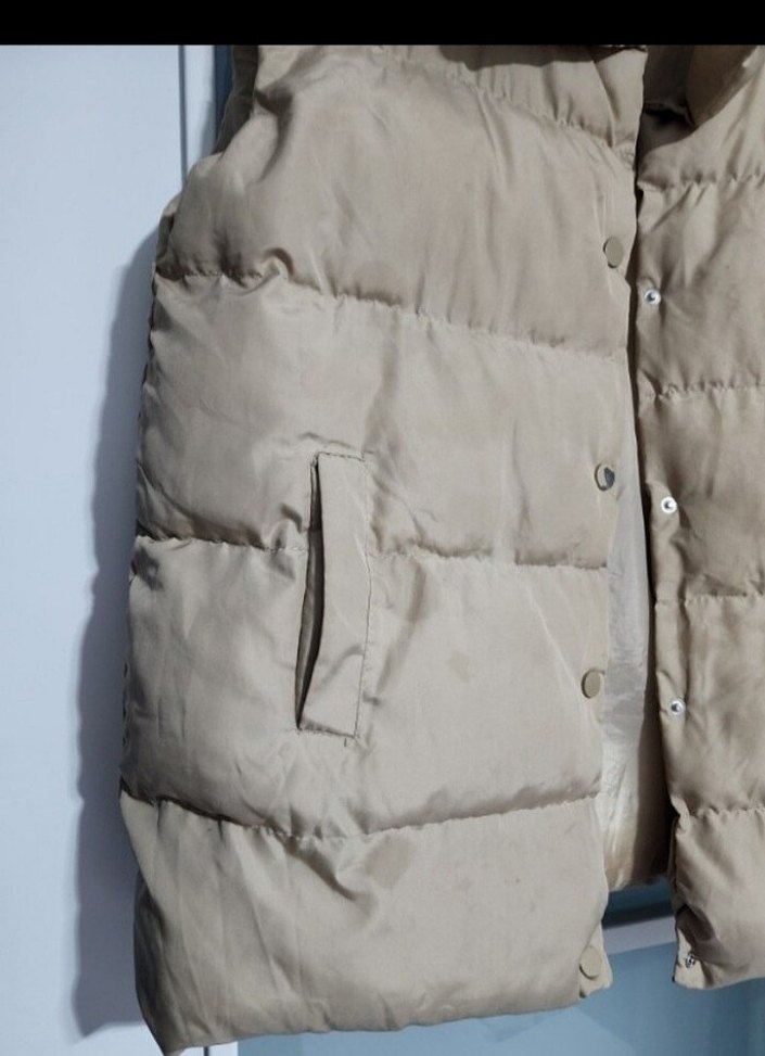 Bej Yelek Yakada  hafif boşluklar var - Görsel 2