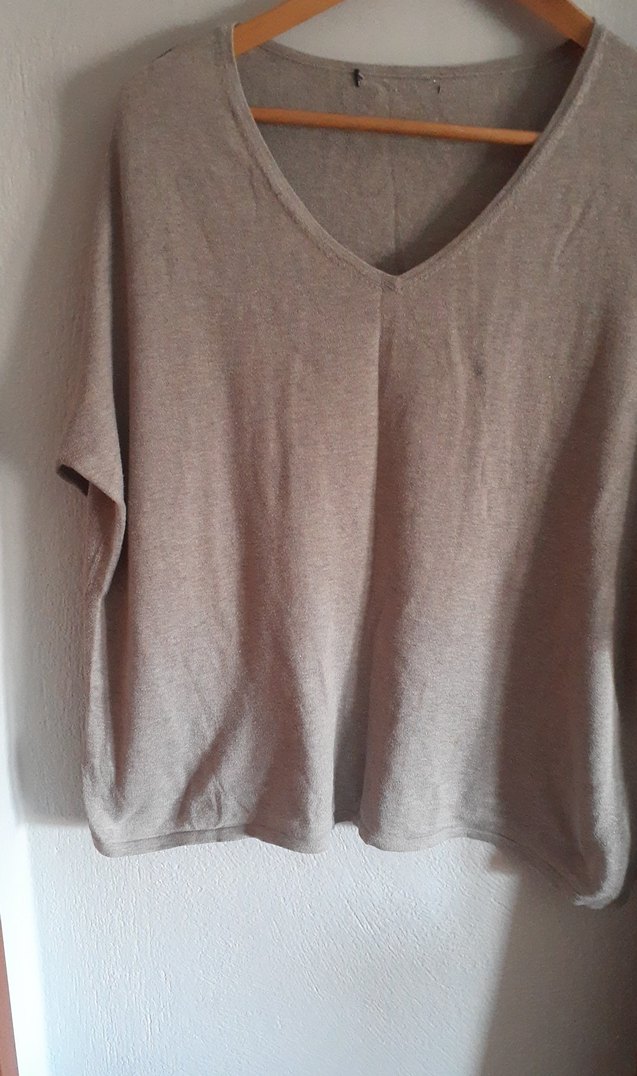 Bej V Yakalı Keten Kadın Kısa Kollu Kazak - Görsel 3