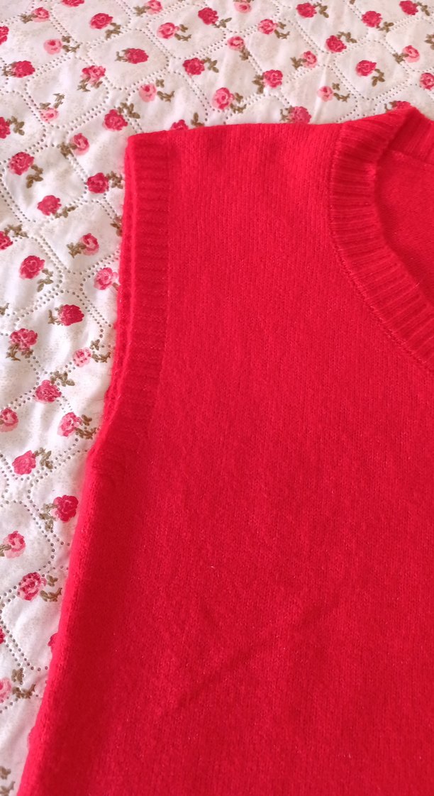 Kırmızı Örgü Kolsuz Salaş Kadın Kazak - Görsel 4